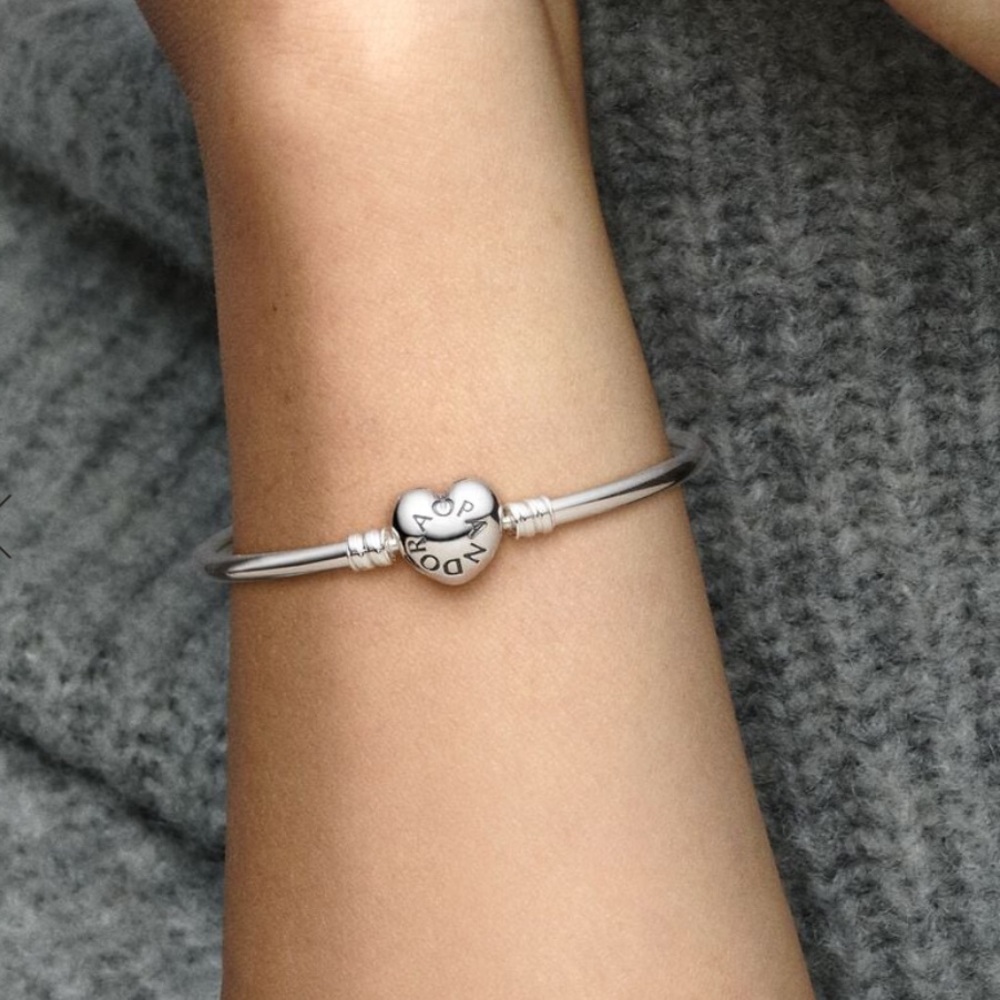 Pandora Moments Heart Clasp Sterling Silver Bracelet 6.7